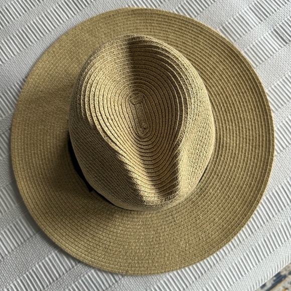 Straw Hat - Picture 3 of 3